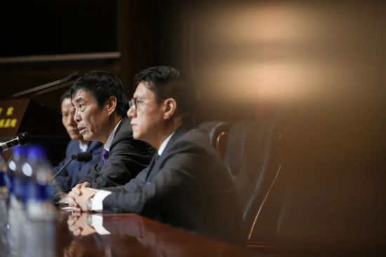 久久青草18免费观看网站
