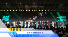 老师掀起裙子让我把j放进去